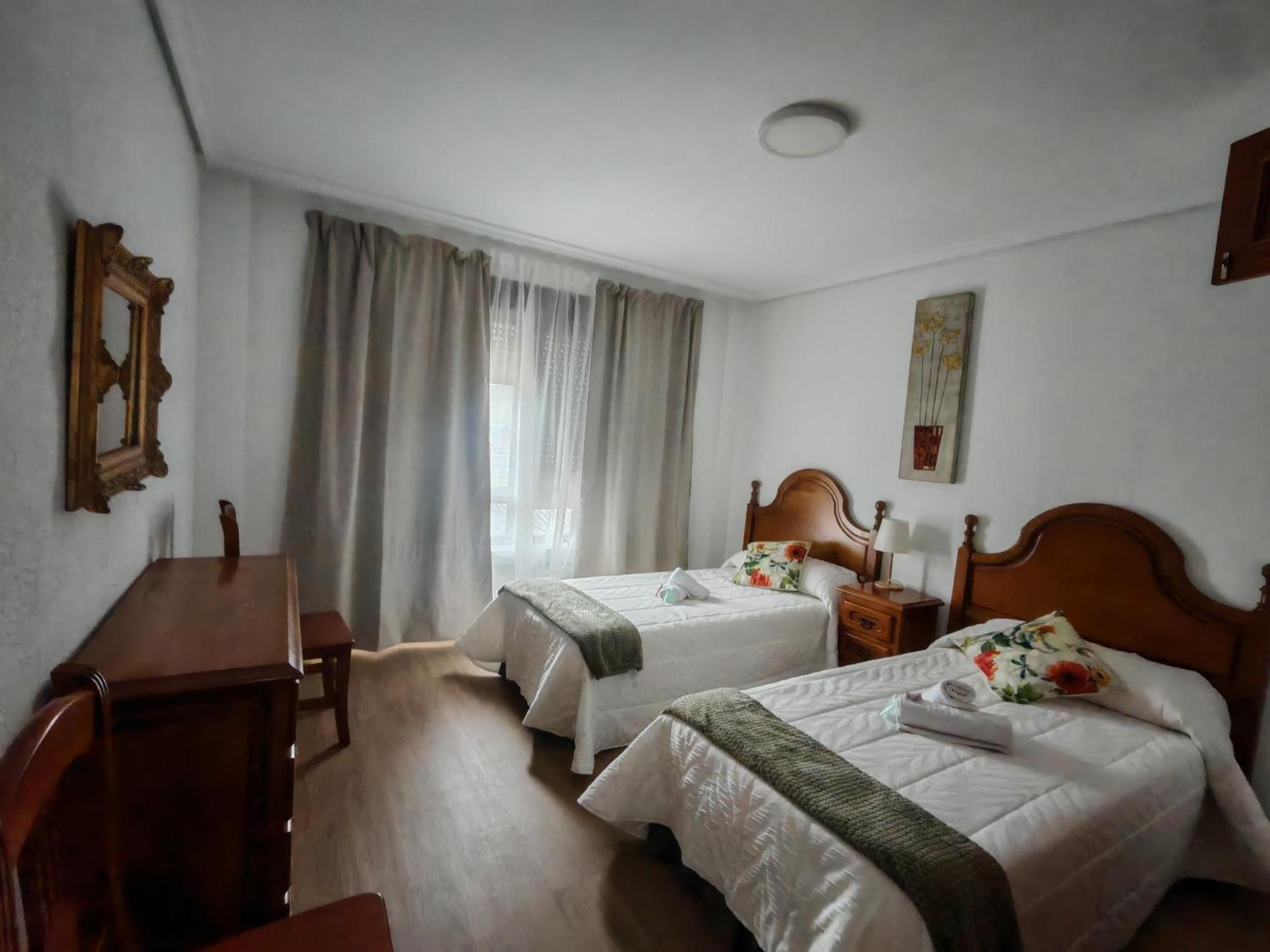Hotel El Coterin Apartamentos Y Habitaciones Аренас-де-Кабралес Экстерьер фото